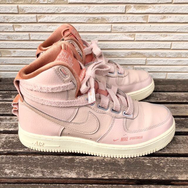 NIKE - 最終値下げ NIKE WMNS AIR FORCE 1 ナイキ エア フォースの通販 ...