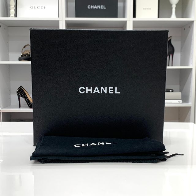 CHANEL(シャネル)の5093 シャネル レザー ファブリック ココマーク パール ブーティ ブラック レディースの靴/シューズ(ブーツ)の商品写真