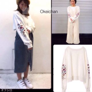 ダブルクローゼット(w closet)の1度使用しました☆袖刺繍入り後ろ開きプルオーバー オフシロ(カットソー(長袖/七分))