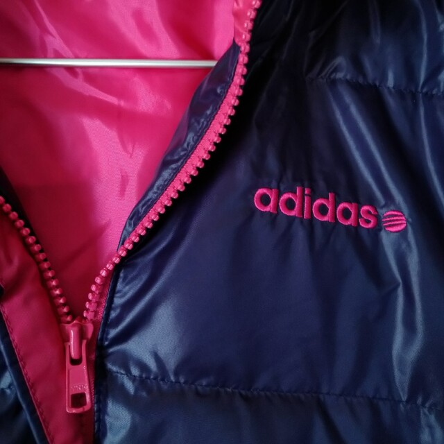 adidas(アディダス)のショートダウン レディースのジャケット/アウター(ダウンジャケット)の商品写真