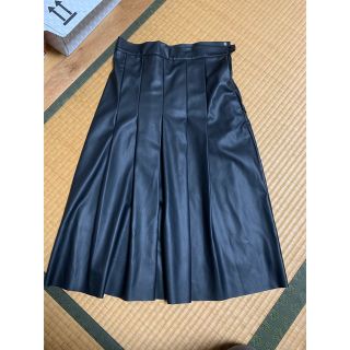 エイチアンドエム(H&M)のH&M フェイクレザー　スカート　黒　美品　レディース　L(ひざ丈スカート)