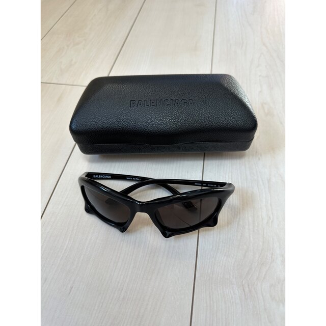 新作からSALEアイテム等お得な商品満載】 Balenciaga サングラス Bat
