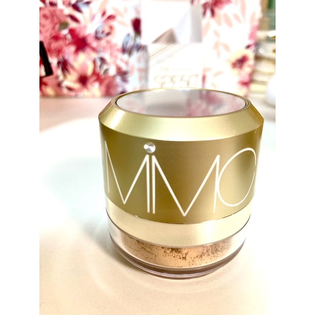 MiMC(エムアイエムシー)のMiMC エムアイエムシー ナチュラルエイジングケアミネラルパウダーサンスクリー コスメ/美容のベースメイク/化粧品(フェイスパウダー)の商品写真