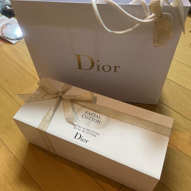 Dior ディオール フェイシャルコットン&ショップ袋 コスメ/美容のメイク道具/ケアグッズ(コットン)の商品写真