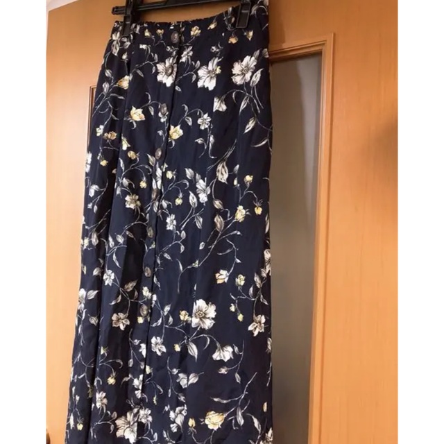 archives(アルシーヴ)のarchives 花柄スカート レディースのスカート(ロングスカート)の商品写真
