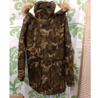 ベルシュカ(Bershka)の未使用Bershkaミリタリーコート(ミリタリージャケット)