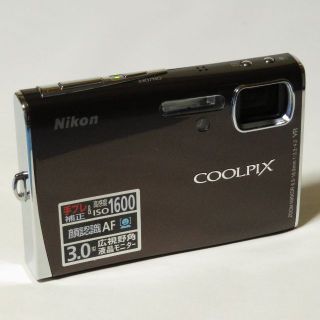 ニコン(Nikon)のニコン COOLPIX S50 [ブラウン]（新品・未使用）[xx3178](コンパクトデジタルカメラ)