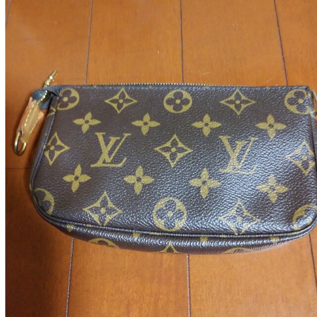 LOUIS VUITTON　バケット 7