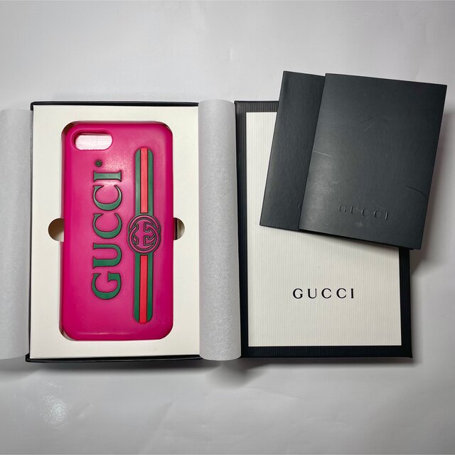 Gucci(グッチ)のGUCCI iPhone シリコンケース スマホ/家電/カメラのスマホアクセサリー(iPhoneケース)の商品写真
