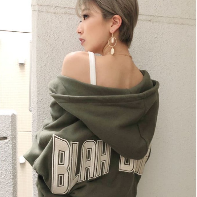 GYDA(ジェイダ)のBLAH BLAH ZIP UP スウェットパーカー レディースのトップス(パーカー)の商品写真