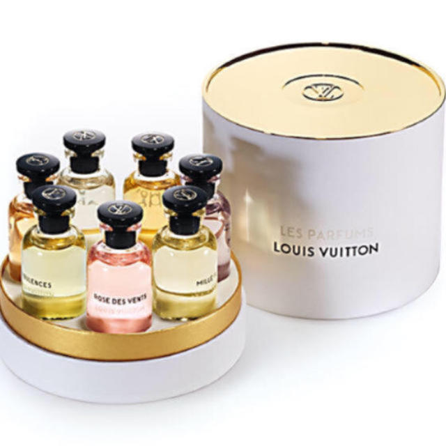 LOUIS VUITTON(ルイヴィトン)のお正月限定価格‼️ヴィトン香水セット コスメ/美容の香水(香水(女性用))の商品写真