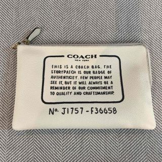 コーチ(COACH)のコーチ　ポーチ　ホワイト　通帳入れ　母子手帳ケース(ポーチ)