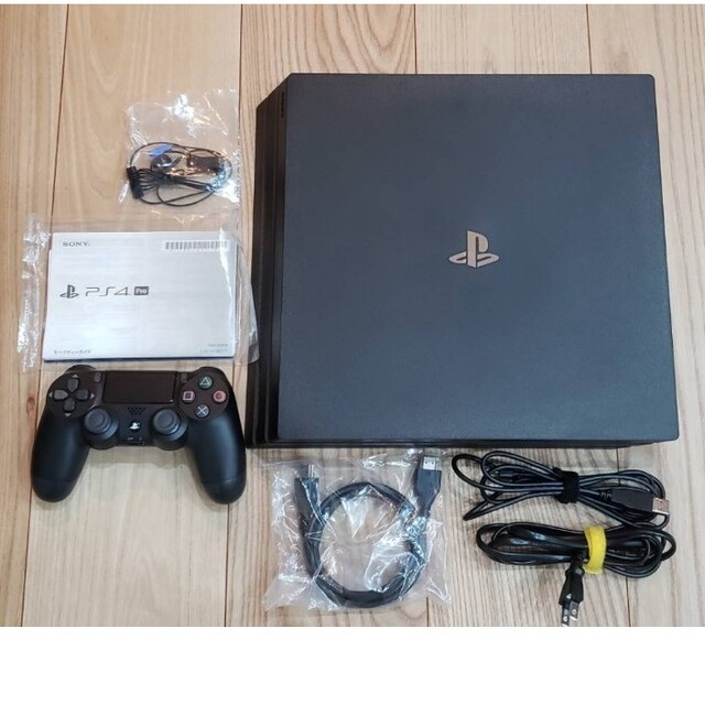 SONY PlayStation4 Pro 本体 CUH-7200BB01 エンタメ/ホビーのゲームソフト/ゲーム機本体(家庭用ゲーム機本体)の商品写真