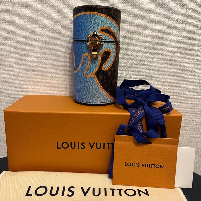 LOUIS VUITTON(ルイヴィトン)の新品 ルイヴィトン オレンジ 水色 モノグラム 香水ケース 100㎖ 約8万円 コスメ/美容の香水(その他)の商品写真