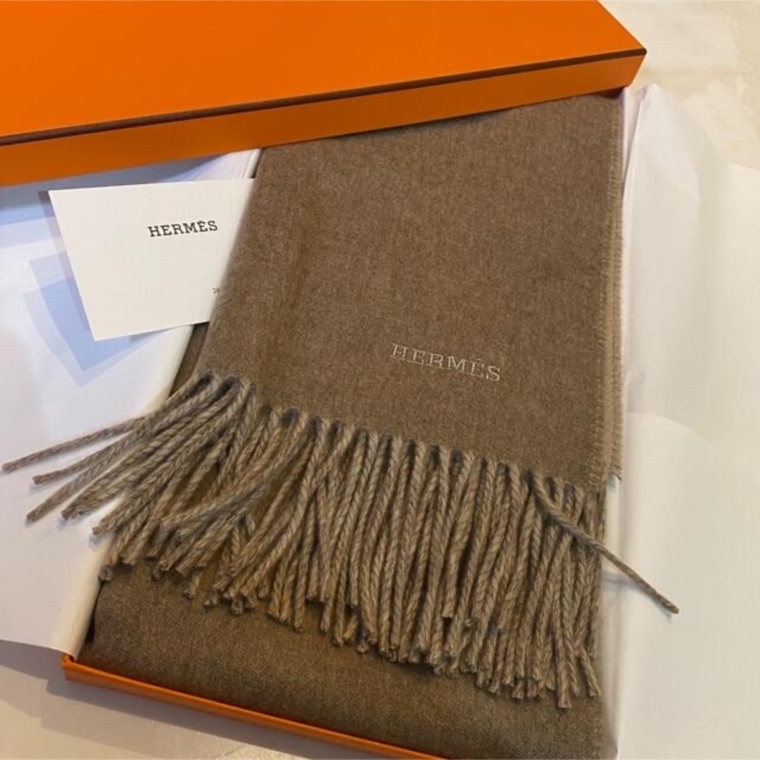 HERMES - 【新品タグ付き】エルメス カシミヤ ストール マフラー HERMES - 【新品タグ付き】エルメス カシミヤ ストール マフラー