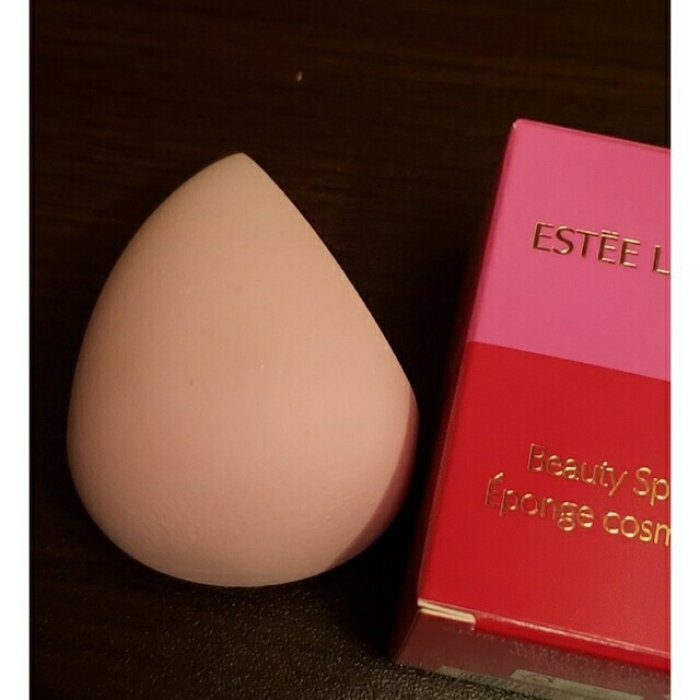 Estee Lauder(エスティローダー)のビューティブレンダー　ESTEELAUDER ノベルティ　立体スポンジ コスメ/美容のスキンケア/基礎化粧品(フェイスローラー/小物)の商品写真