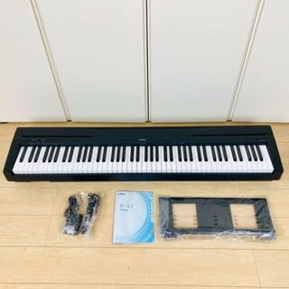 ヤマハ(ヤマハ)の☆極美品☆　YAMAHA P-45B　2022年製　保証書付(電子ピアノ)