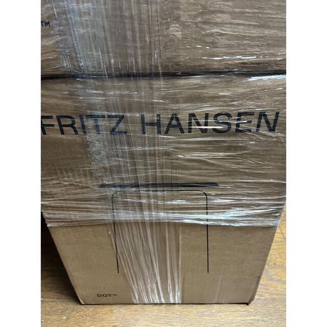 FRAGMENT(フラグメント)の日本限定【新品】Fritz Hansen : Fragmentドットスツール/茶 メンズのファッション小物(その他)の商品写真