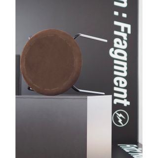 フラグメント(FRAGMENT)の日本限定【新品】Fritz Hansen : Fragmentドットスツール/茶(その他)