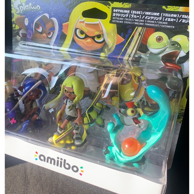 スプラトゥーン新作amiibo イエロー ブルー コジャケ トリプルセット  エンタメ/ホビーのフィギュア(ゲームキャラクター)の商品写真