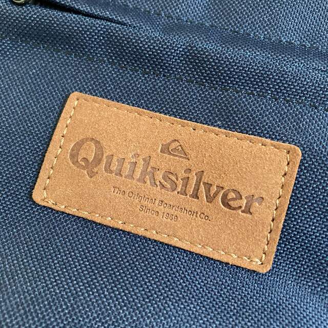 QUIKSILVER(クイックシルバー)のクイックシルバー ミニショルダー ネイビー メンズのバッグ(ショルダーバッグ)の商品写真