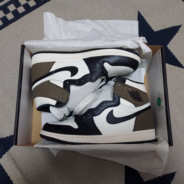 NIKE JORDAN 1HIGH DARK MOCHA | angeloawards.com