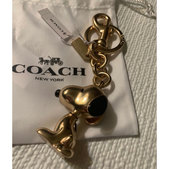 新品COACH スヌーピー バッグ チャーム キー リング