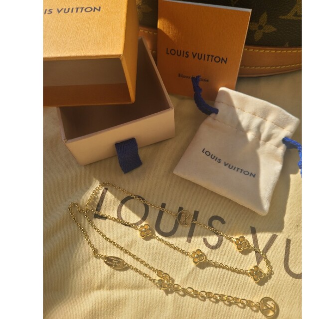 アクセサリーLOUIS VUITTON ネックレス フラワーフル