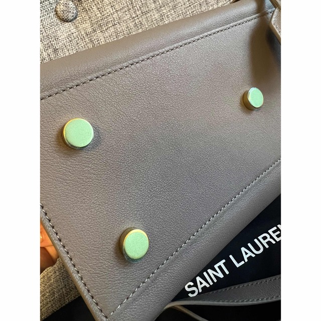 SAINT LAURENT サンローラン カバス グレー ハンドバッグ SAINT LAURENT サンローラン カバス グレー ハンドバッグ