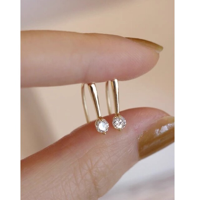 天然ダイヤモンドピアス0.2ct　k18