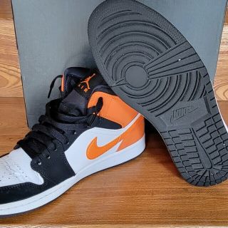 ナイキ(NIKE)のNIKE AIR JORDAN1 MID エアジョーダン(スニーカー)