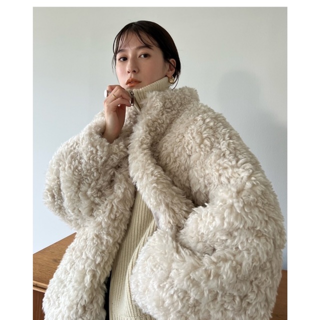 田中みな実×CLANE／CURL FUR SHORT COAT