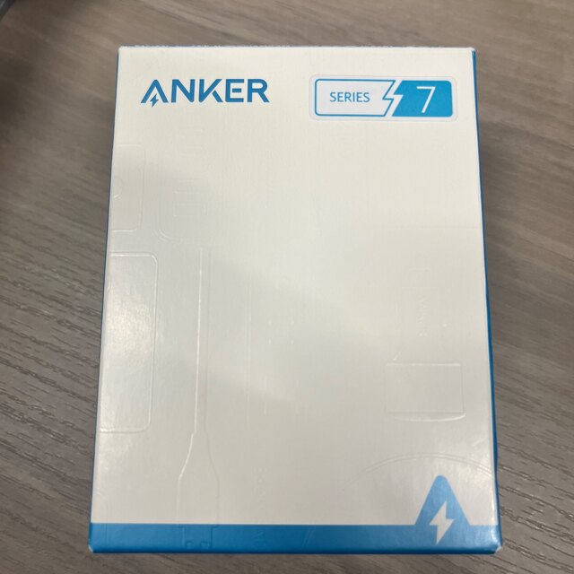 Anker(アンカー)のAnker Nano II 65W  スマホ/家電/カメラのスマートフォン/携帯電話(バッテリー/充電器)の商品写真