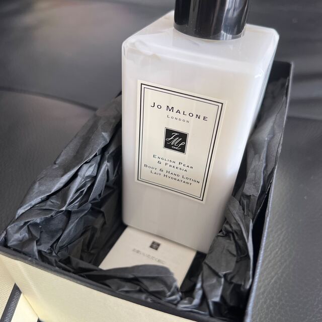 Jo Malone(ジョーマローン)のジョーマローン　イングリッシュペアー&フリージア コスメ/美容のボディケア(ボディクリーム)の商品写真