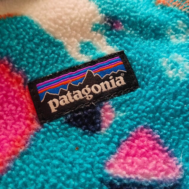 patagonia(パタゴニア)の値段修正★patagonia★良品　キッズフリース キッズ/ベビー/マタニティのキッズ服女の子用(90cm~)(ジャケット/上着)の商品写真