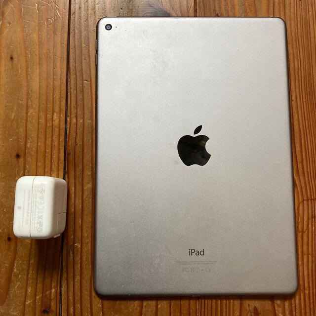 iPad - iPad Air 2 Wi-Fi 16GB ブラック スペースグレイの通販 by prc ...