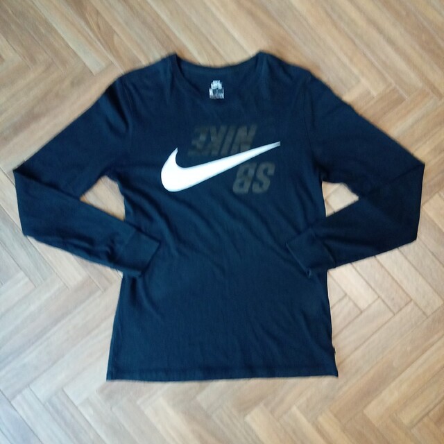 NIKE(ナイキ)のナイキ NIKE SB   ロングスリーブＴシャツ メンズのトップス(Tシャツ/カットソー(七分/長袖))の商品写真