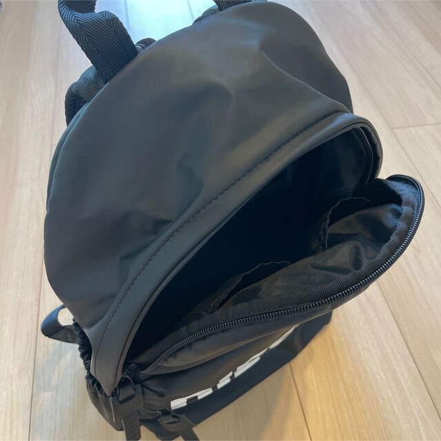 DIESEL(ディーゼル)のディーゼル　ロゴリュック  黒 レディースのバッグ(リュック/バックパック)の商品写真
