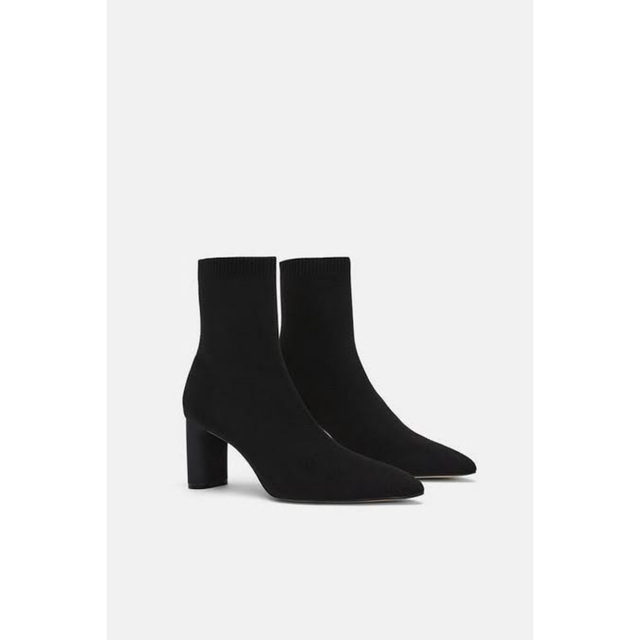 ZARA ファブリックヒール ショートブーツ 新品未使用 ZARA ファブリックヒール ショートブーツ 新品未使用