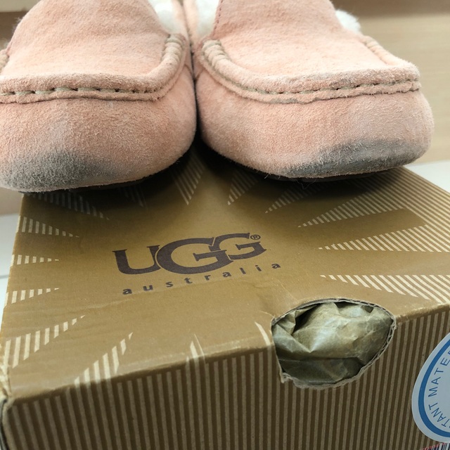 UGG(アグ)の外で10分前後1度着用UGG ANSLEY PDS ピンク貴重完売色アンスレー レディースの靴/シューズ(スリッポン/モカシン)の商品写真