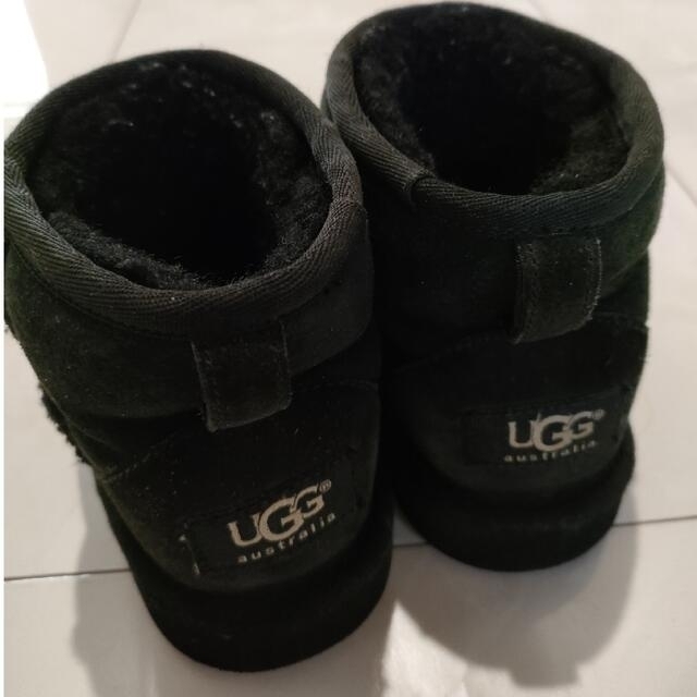 UGG(アグ)のUGGキッズ　17.5㌢ キッズ/ベビー/マタニティのキッズ靴/シューズ(15cm~)(ブーツ)の商品写真