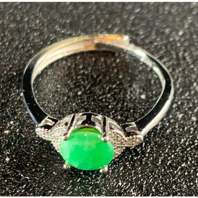 大粒　綺麗の緑　円型　本翡翠指輪シルバーリング　クリスマス緑プレゼント　78 メンズのアクセサリー(リング(指輪))の商品写真