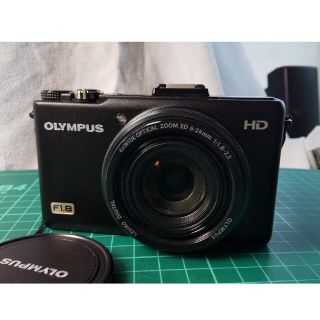 オリンパス(OLYMPUS)のOLYMPAS XZ-1 black(コンパクトデジタルカメラ)