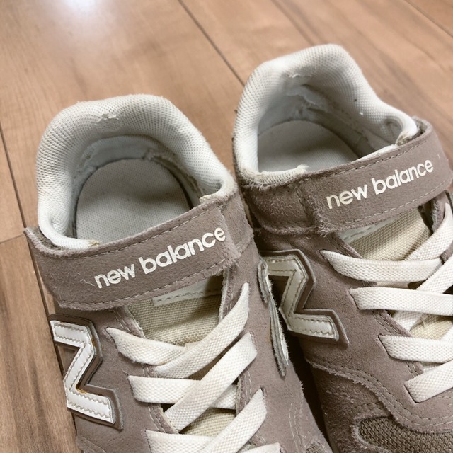 New Balance(ニューバランス)のニューバランススニーカー　アースブラウン　20cm キッズ/ベビー/マタニティのキッズ靴/シューズ(15cm~)(スニーカー)の商品写真