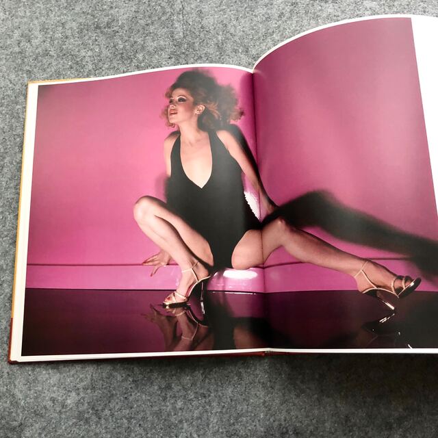 ハイヒールのエロスと現代写真 写真集「High Heels」 エンタメ/ホビーの本(洋書)の商品写真