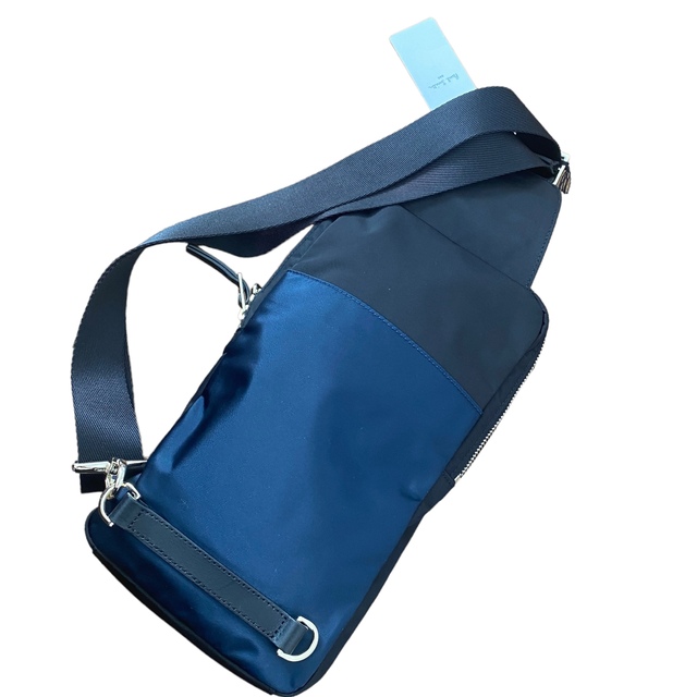 Paul Smith - 【新品】Paul Smith ポールスミス ボディバック ネイビー