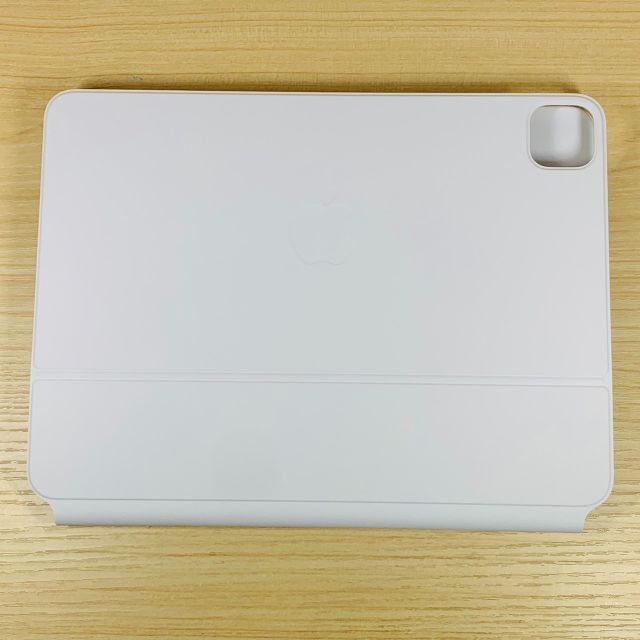 新品同様 Apple iPad Magic Keyboard MJQJ3J/A スマホ/家電/カメラのPC/タブレット(PC周辺機器)の商品写真