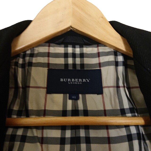 BURBERRY(バーバリー)のバーバリーロンドン 貴重42 ノバチェック テーラードジャケット イタリア製生地 レディースのジャケット/アウター(テーラードジャケット)の商品写真