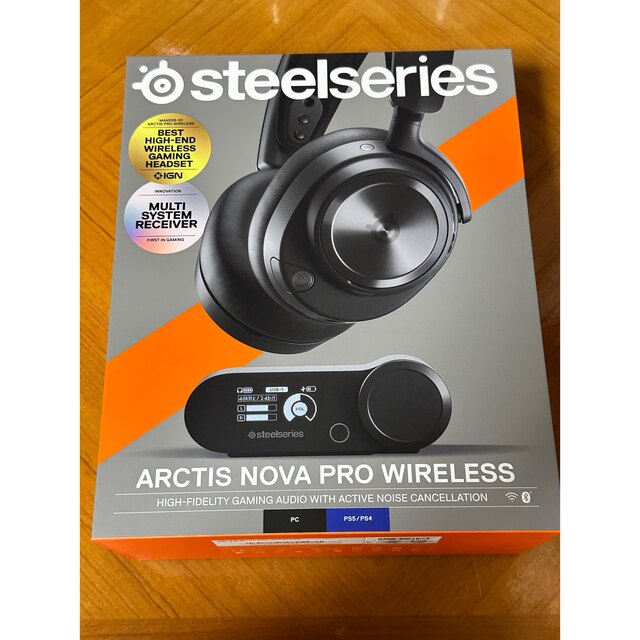 SteelSeries Arctis Nova Pro Wireless  スマホ/家電/カメラのオーディオ機器(ヘッドフォン/イヤフォン)の商品写真