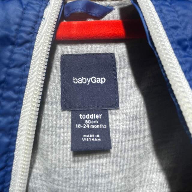 babyGAP(ベビーギャップ)のBaby gap ベビーギャップ ナイロンジャケット size 90 キッズ/ベビー/マタニティのキッズ服男の子用(90cm~)(ジャケット/上着)の商品写真